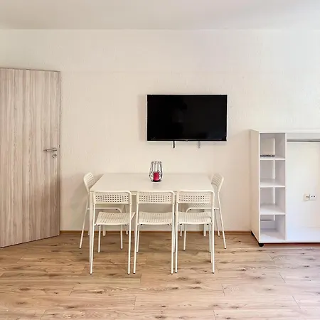 T&k Near Messe Fair Trade Düsseldorf Und Airport 1a Apartment Duisburg